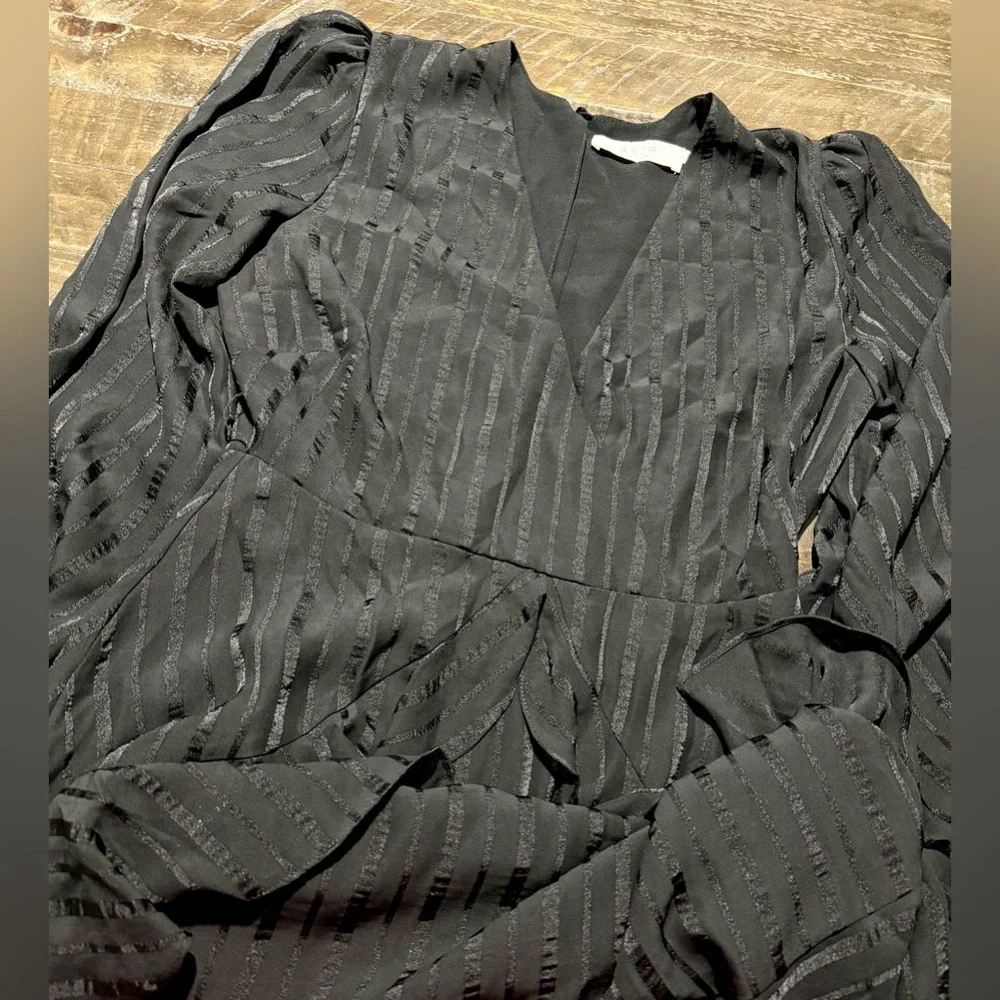 ASTR the Label Black Striped Satiny Silk Long Sleeve Ruffle Mini Dress Sz M - Picture 5 of 9